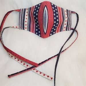 Fabric mask with filter pocket